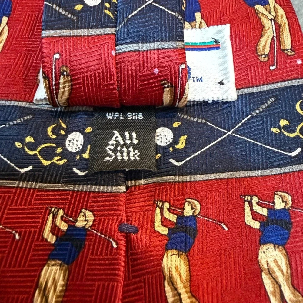 Woodward Vintage Red Silk‎ Golf Tie Novelty Golfer Sports Theme Necktie
